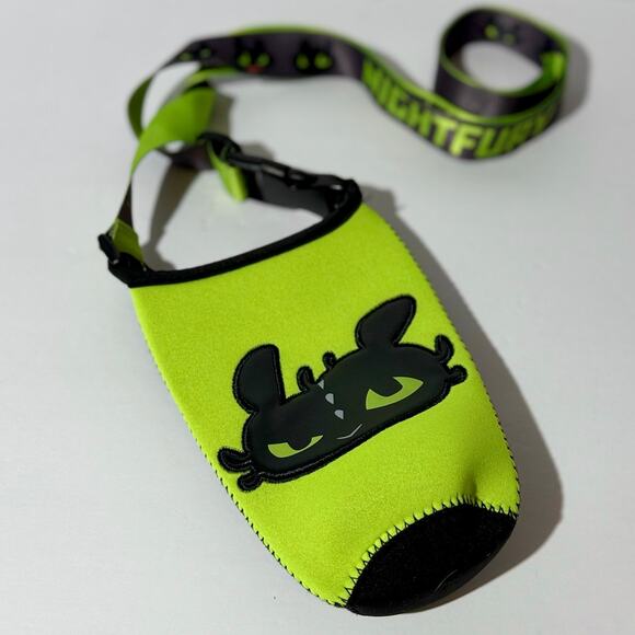 🐉 Neoprene Beverage Holder Toothless How to Train Your Dragon Isle of Berk Epic - Picture 2 of 2